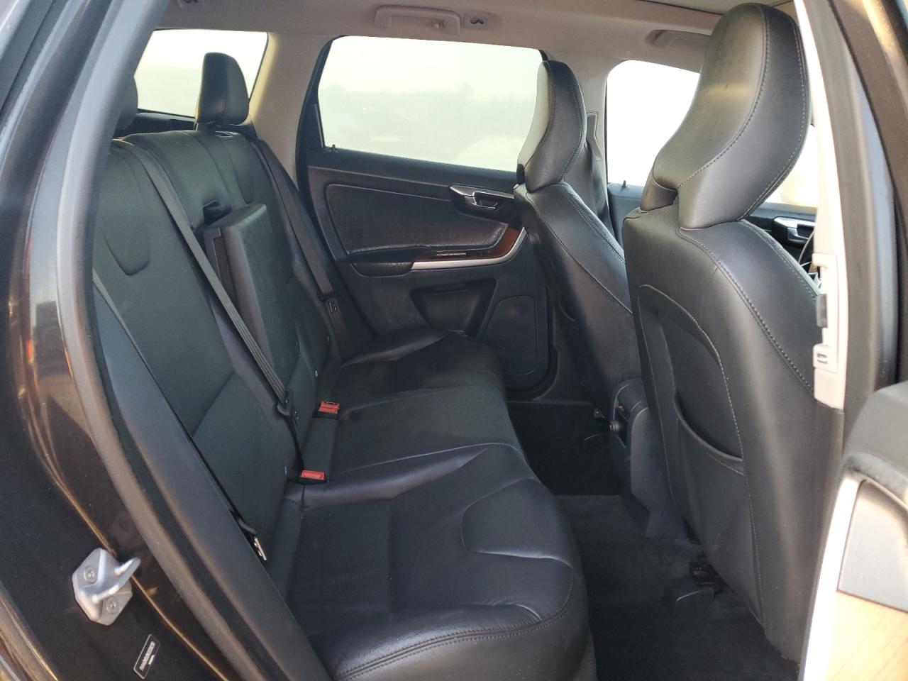 2017 Volvo XC60 - Image 11