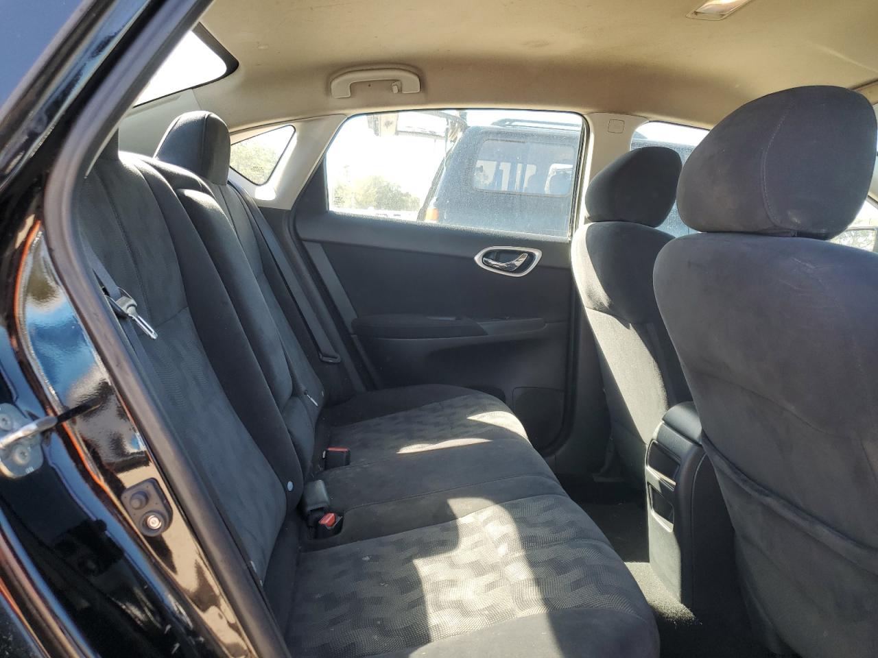 2013 Nissan Sentra - Image 10