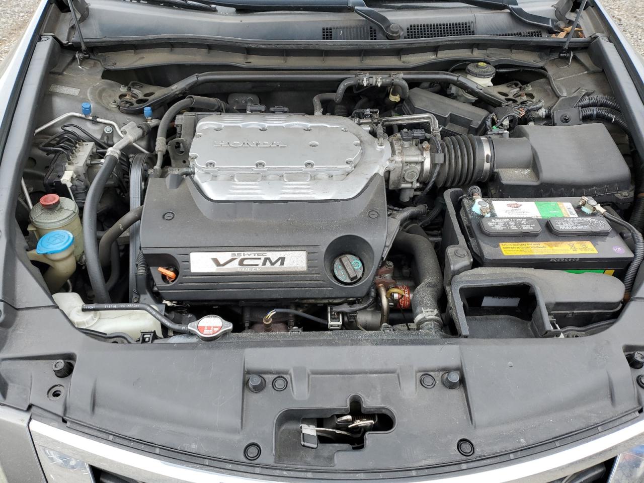 2009 Honda Accord - Image 11