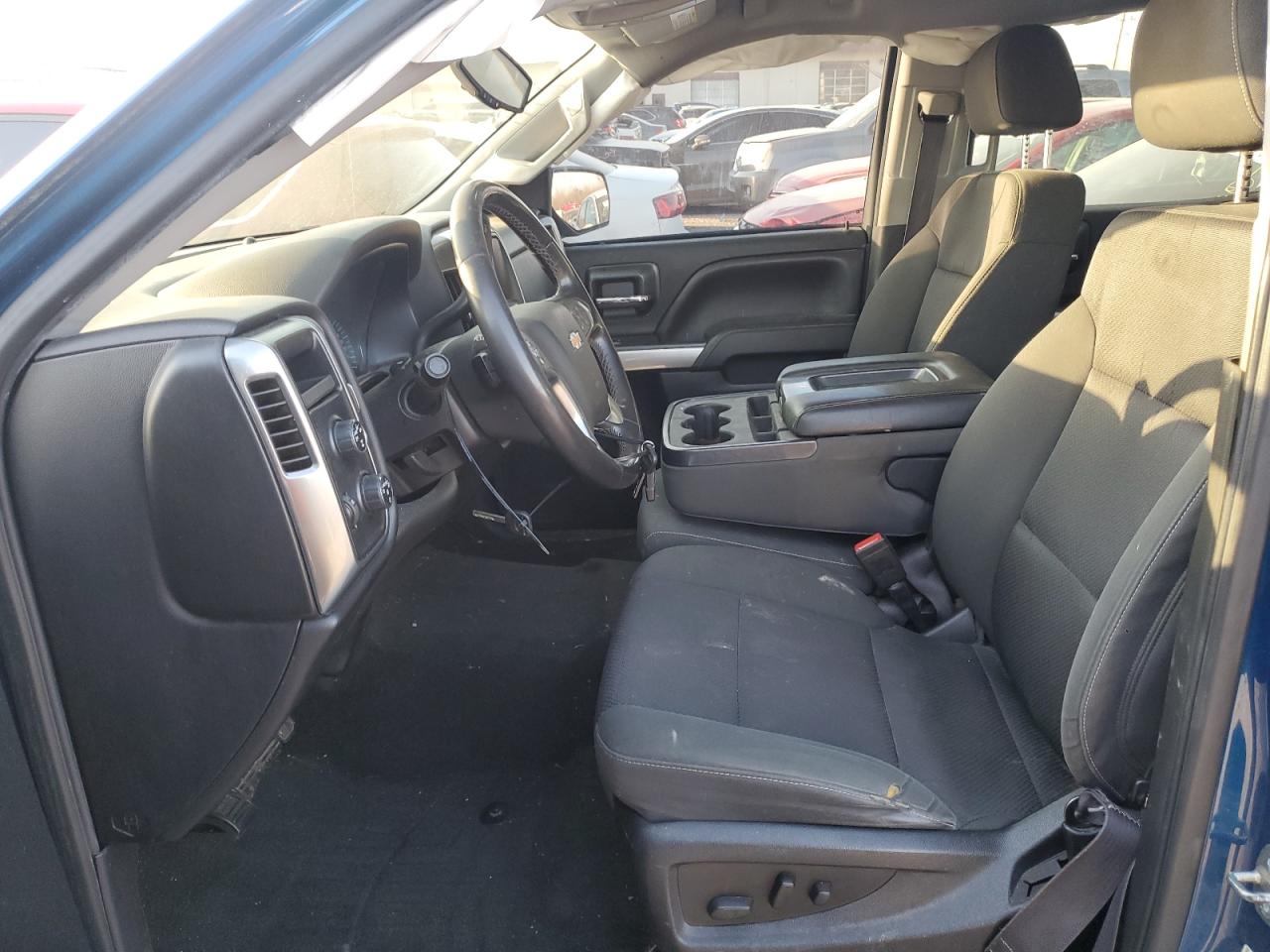 2015 Chevrolet Silverado - Image 7