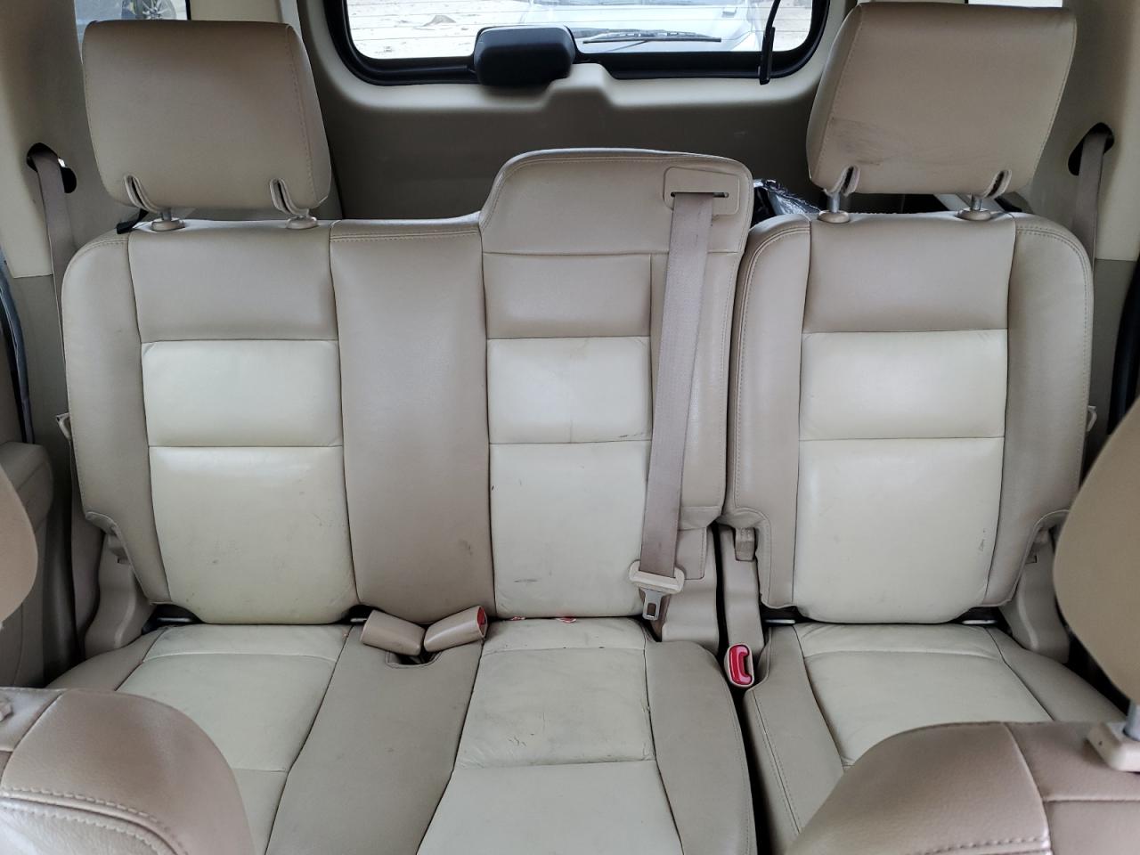 2007 Ford Explorer - Image 10