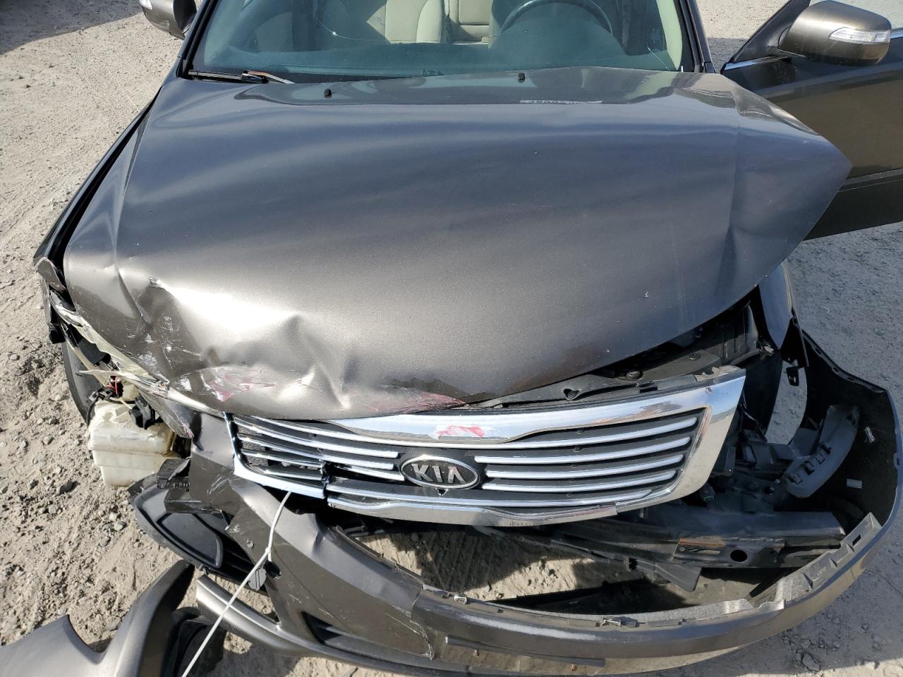 2010 Kia Optima - Image 12