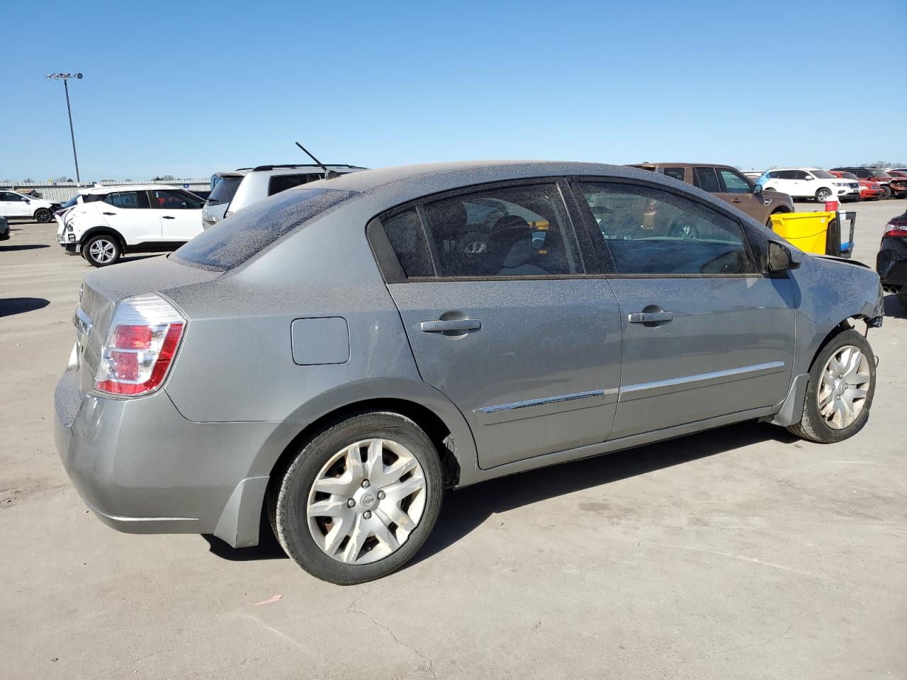 2010 Nissan Sentra - Image 3