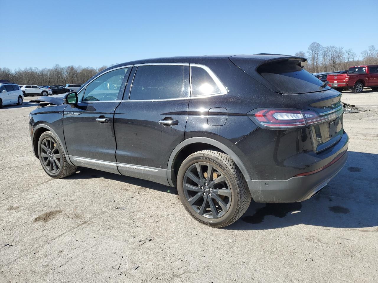 2020 Lincoln Nautilus - Image 2