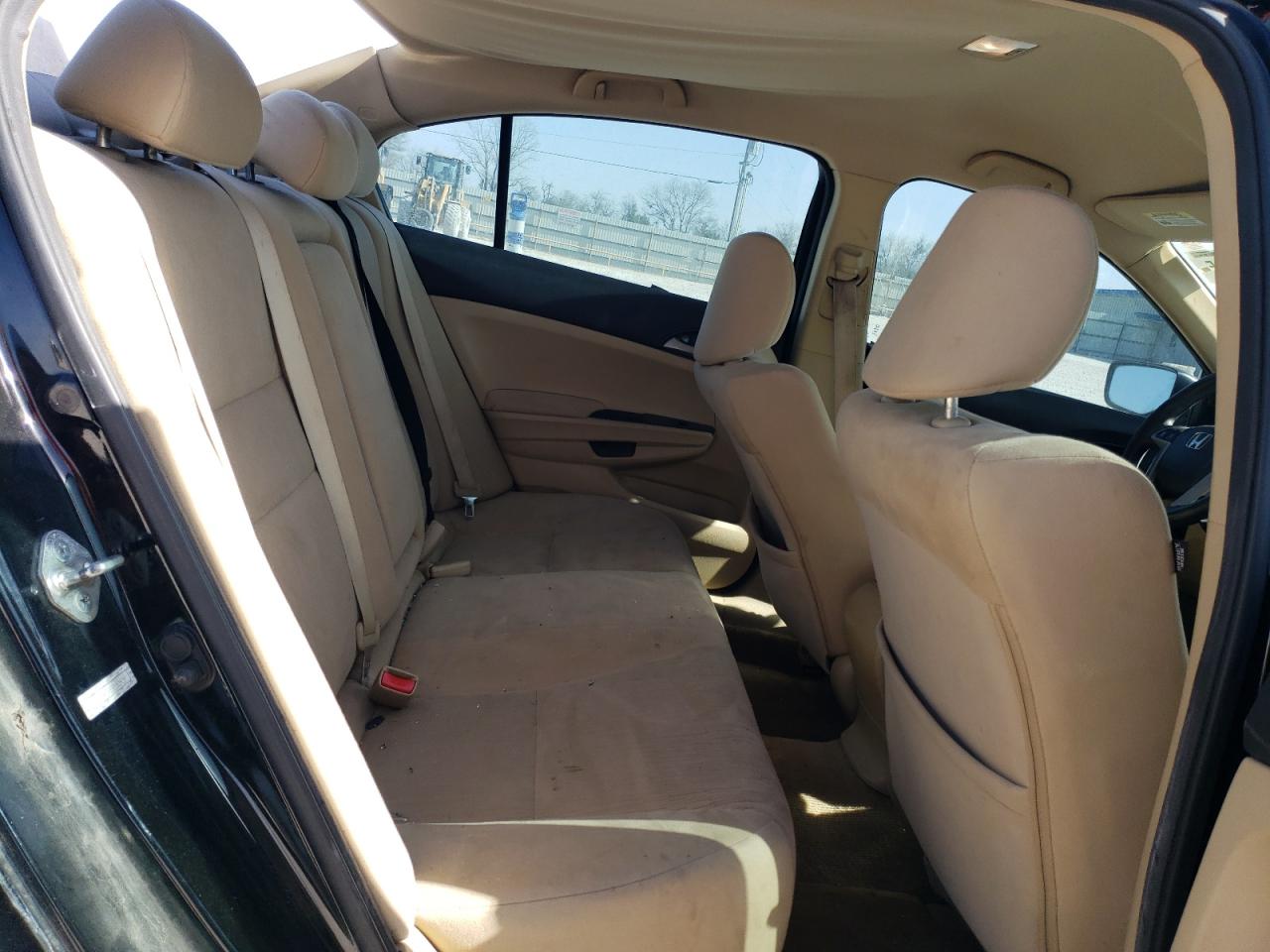 2012 Honda Accord - Image 10