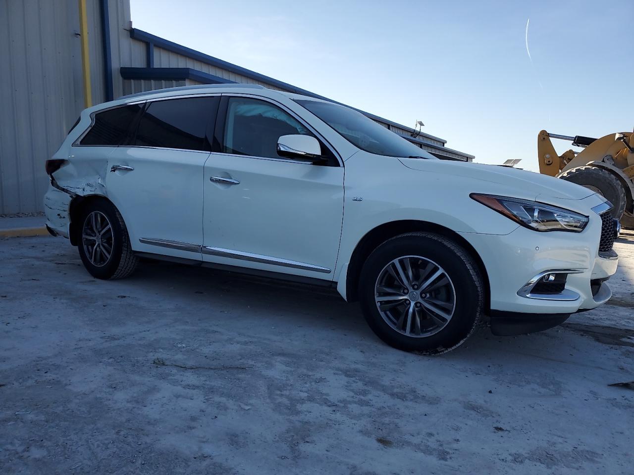 2017 Infiniti QX60 - Image 4
