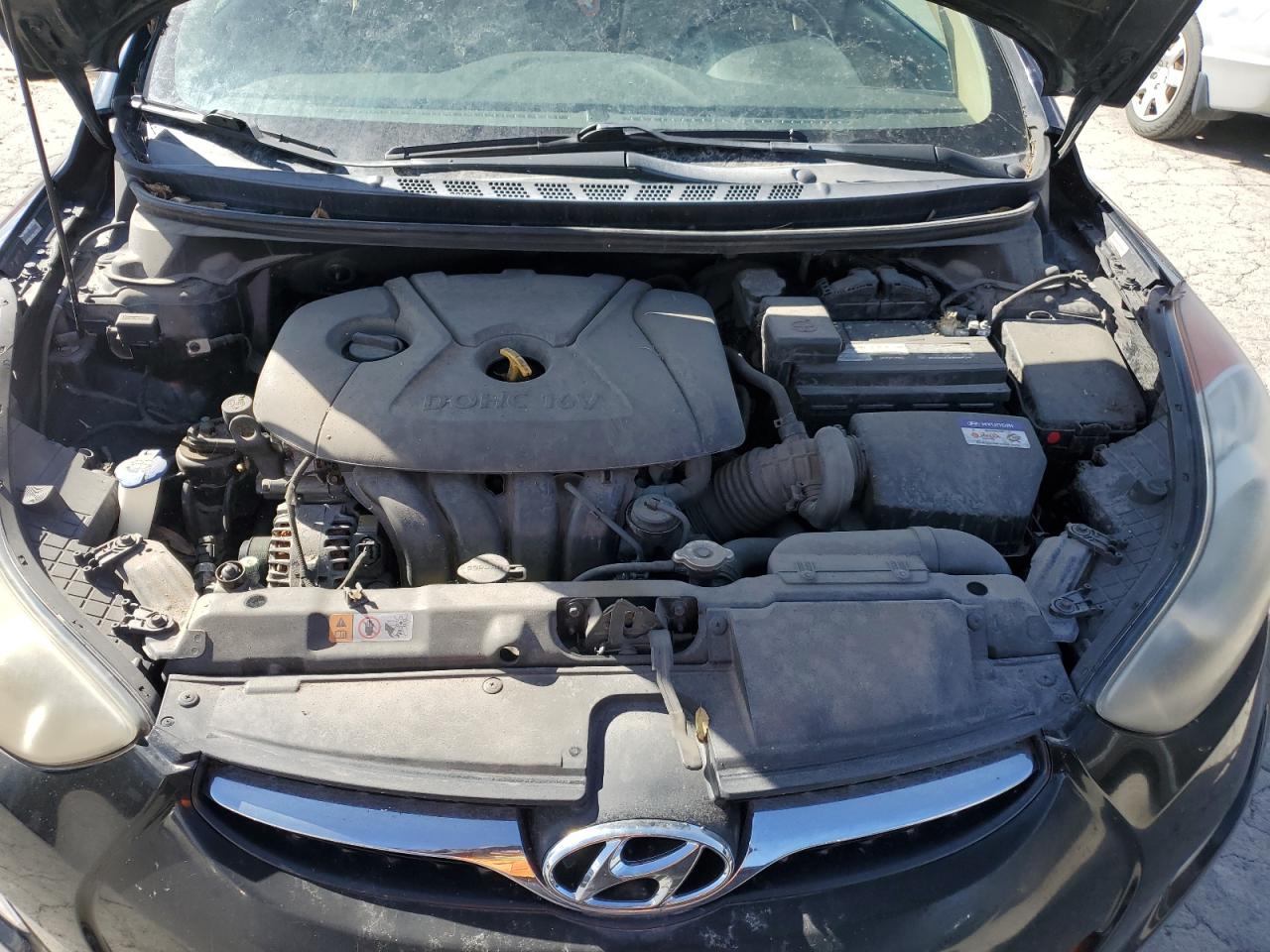 2013 Hyundai Elantra - Image 11