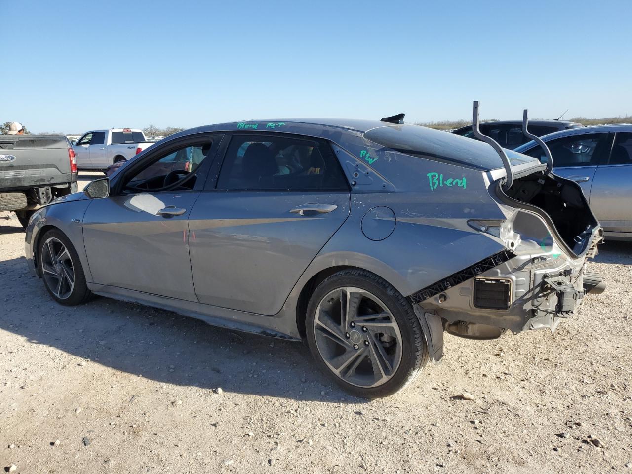 2023 Hyundai Elantra - Image 2