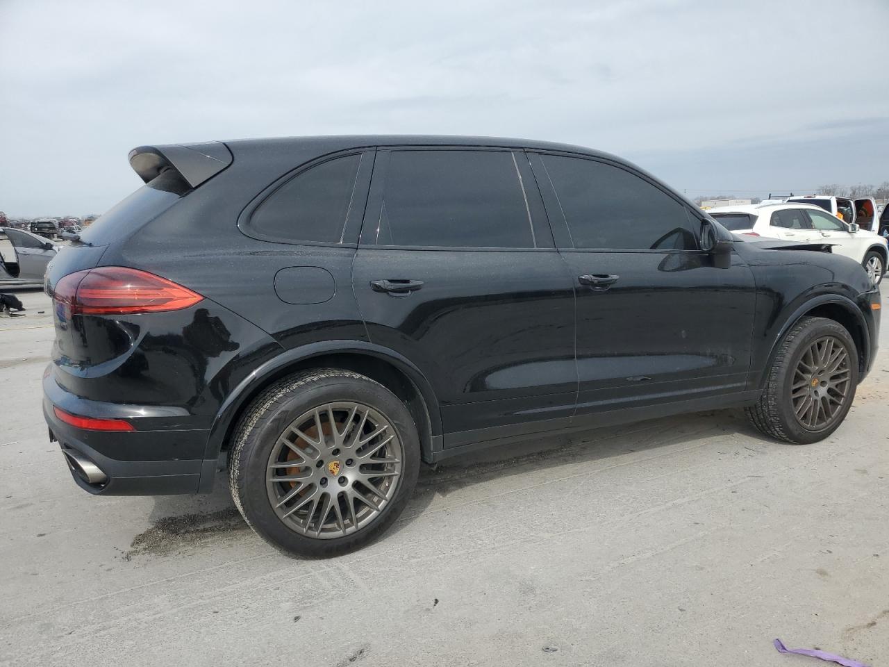 2018 Porsche Cayenne - Image 3