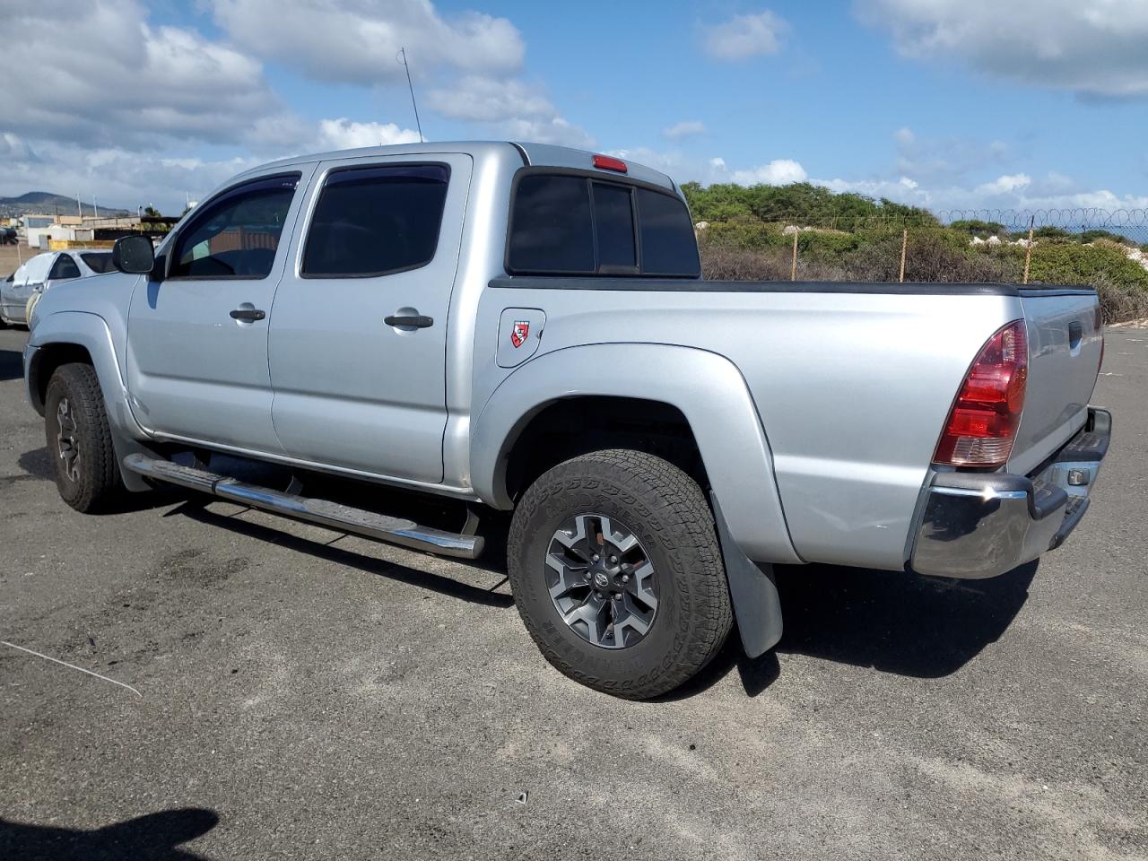 2007 Toyota Tacoma - Image 2