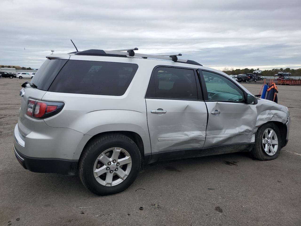 2016 GMC Acadia - Image 3