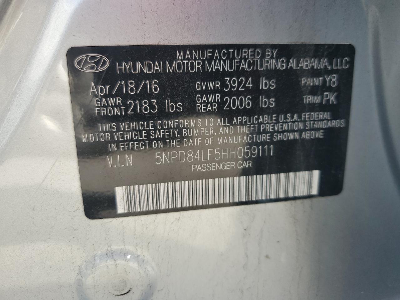 2017 Hyundai Elantra - Image 12