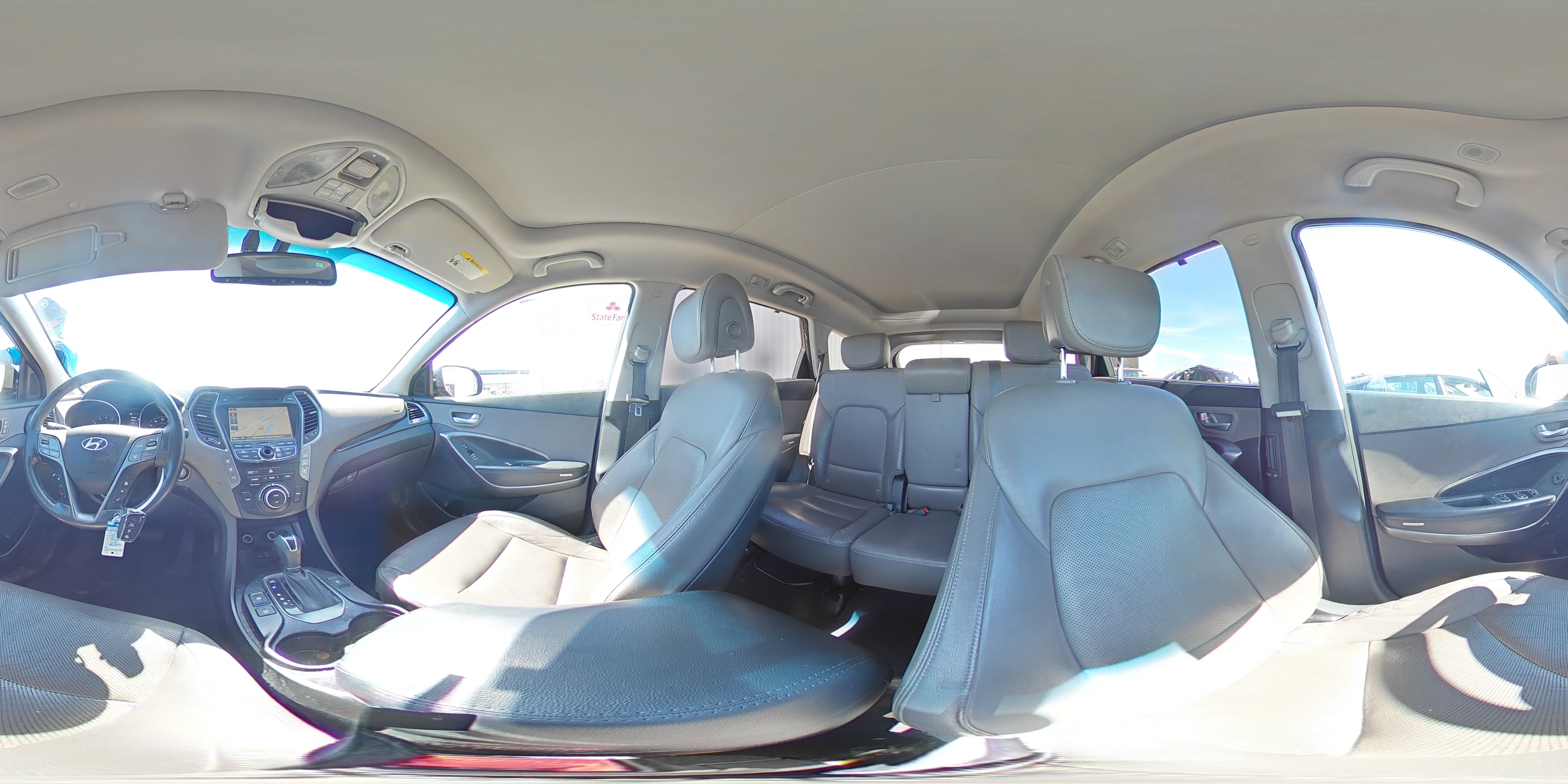 2015 Hyundai Santa Fe - Image 15