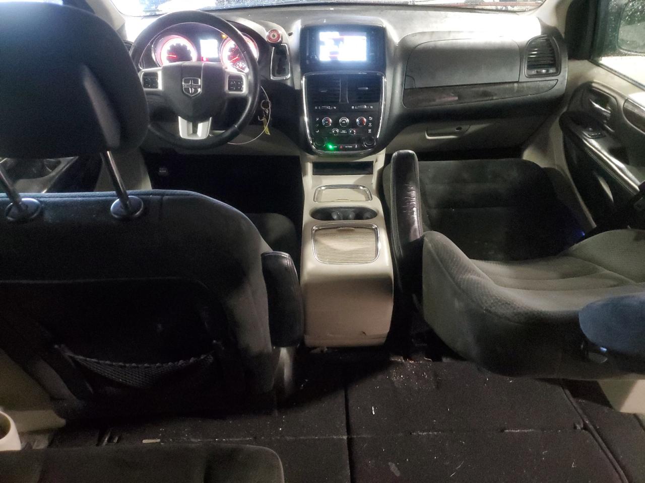 2016 Dodge Caravan - Image 8