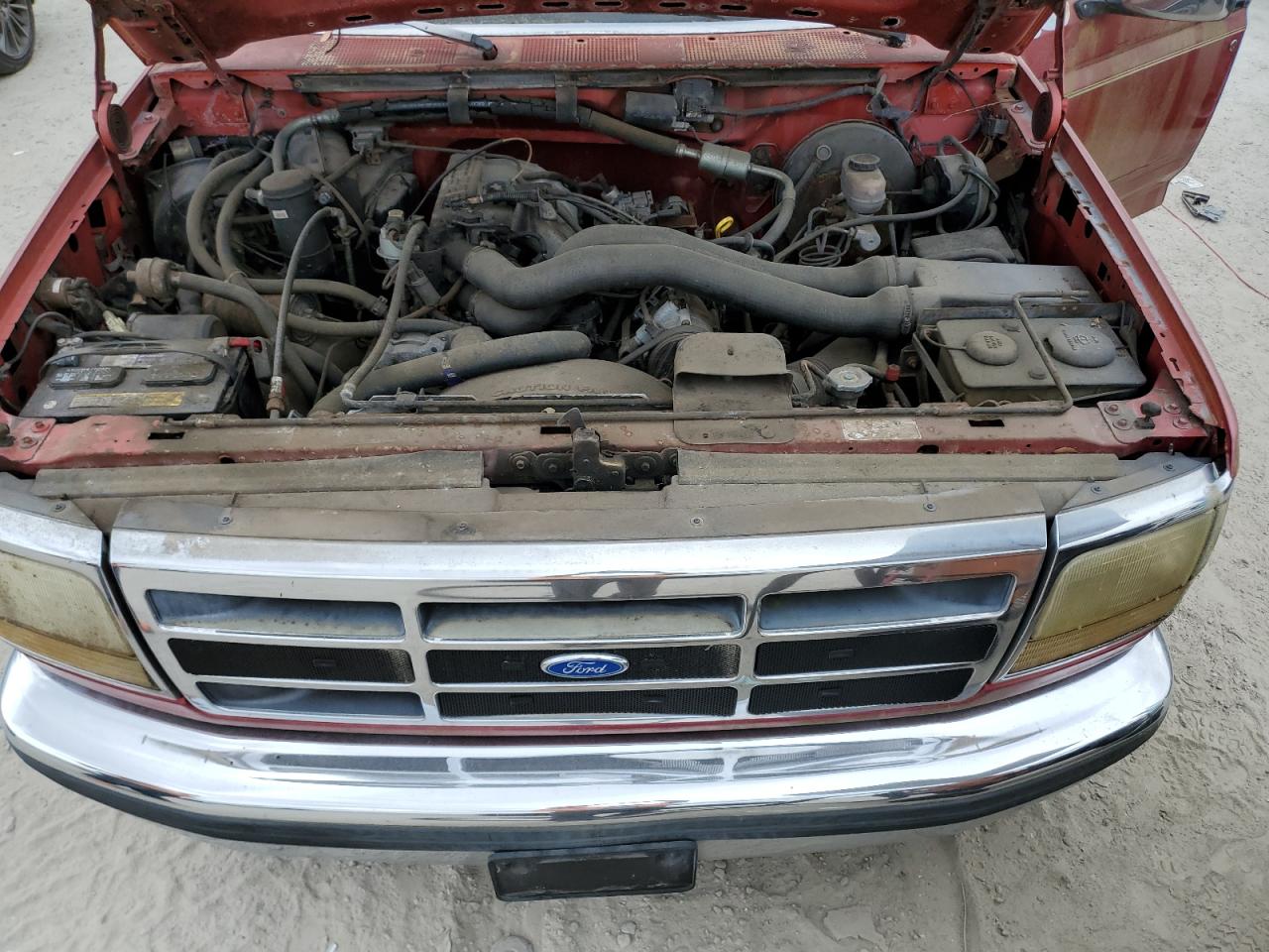 1992 Ford F150 VIN: 1FTEX15H4NKA98709 Lot: 50380075