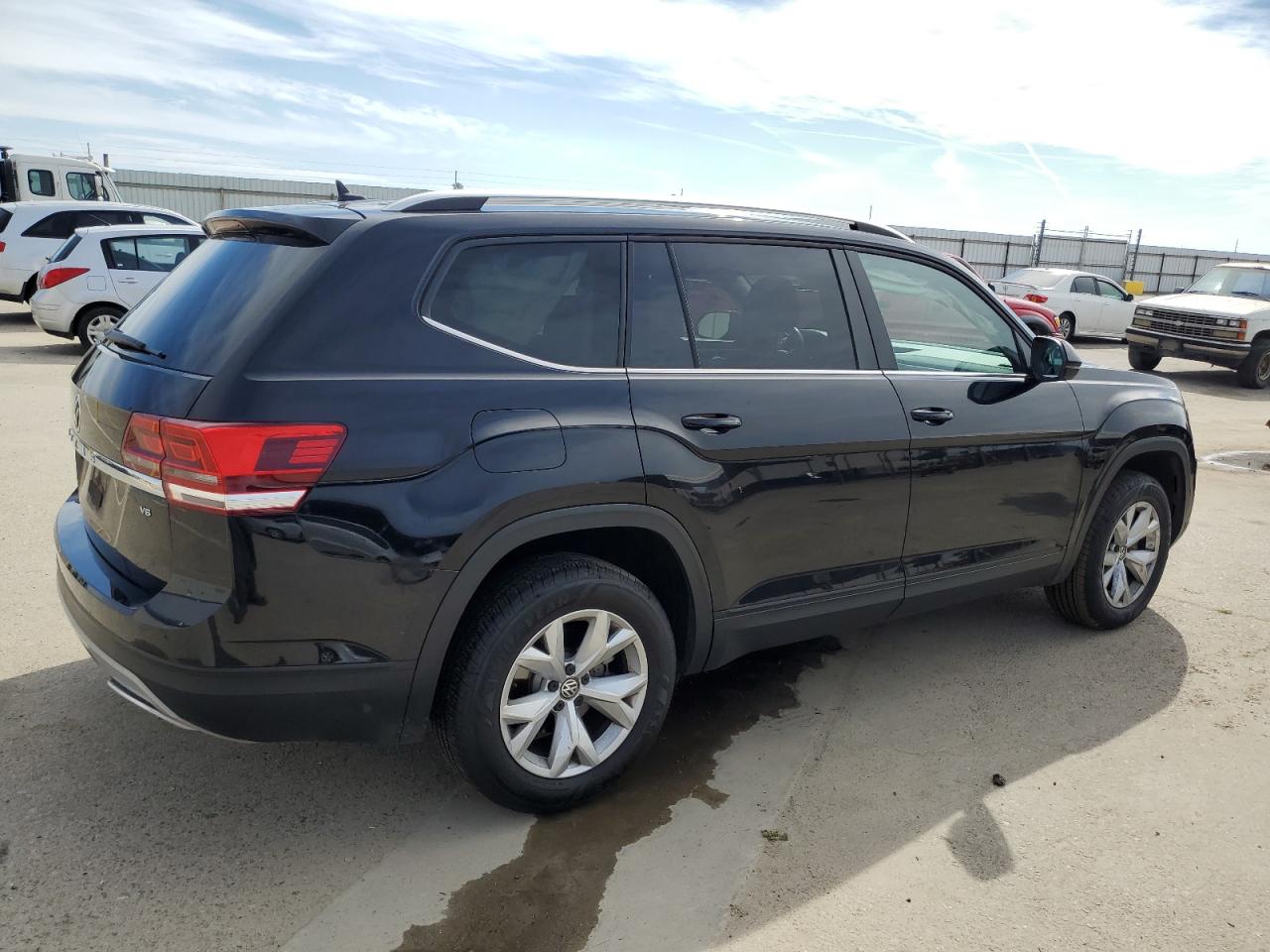 2018 Volkswagen Atlas - Image 3
