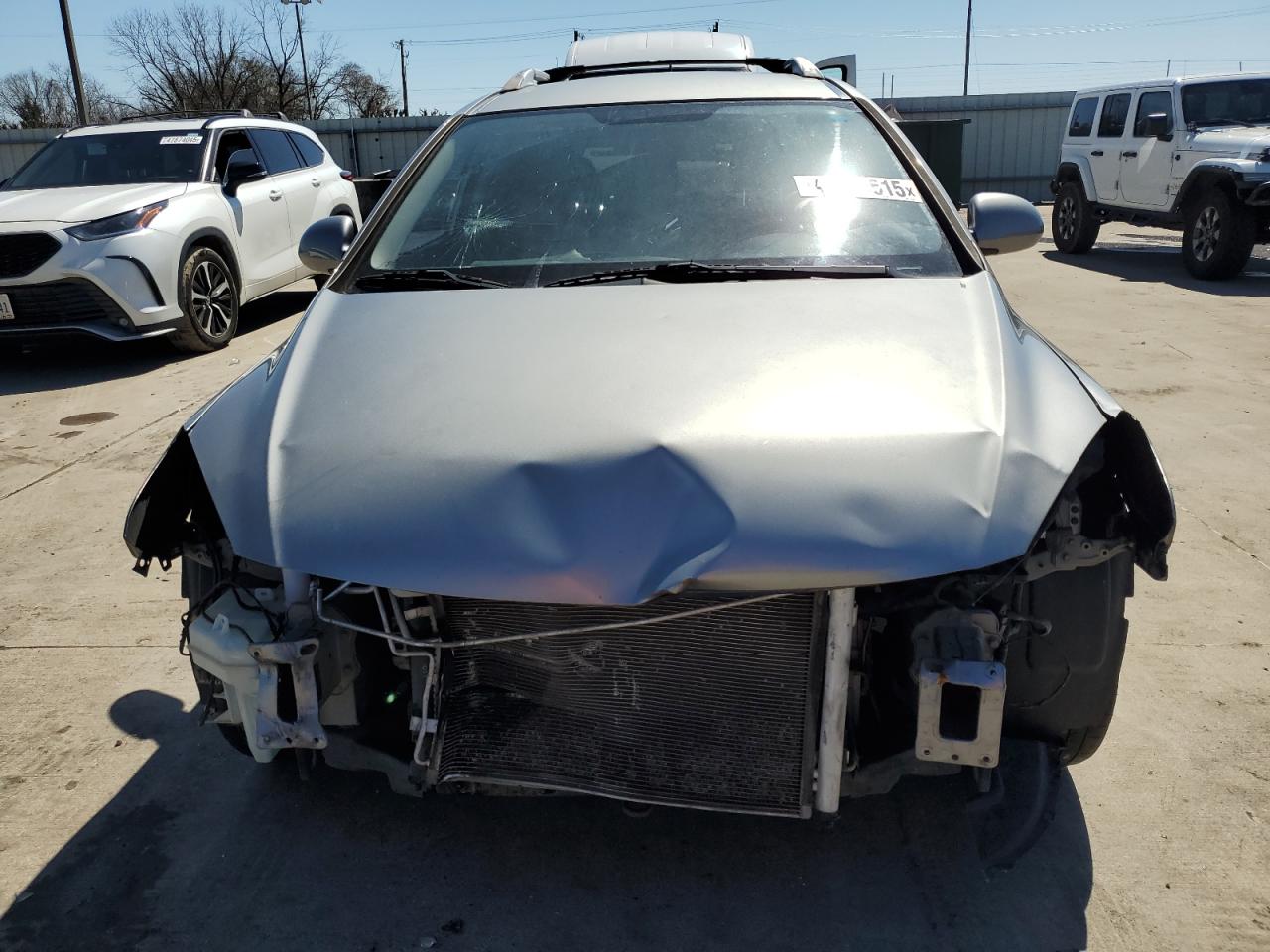2012 Hyundai Elantra - Image 5