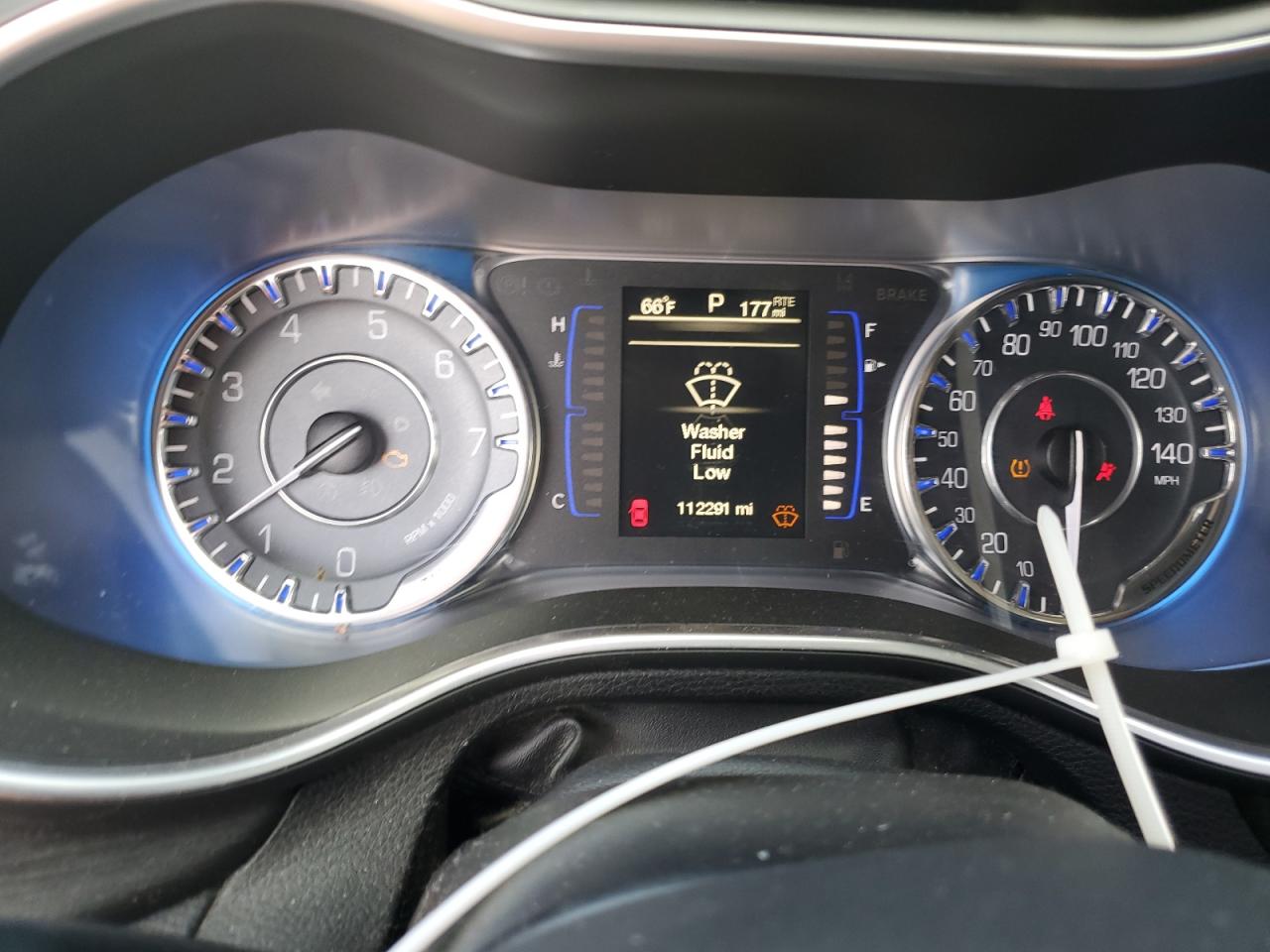 2015 Chrysler 200 - Image 9