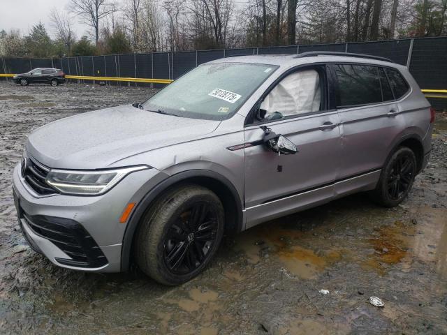  VOLKSWAGEN TIGUAN 2022 Серебристый