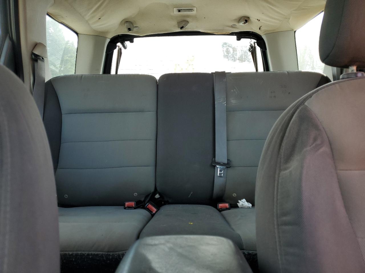 2005 Ford Escape - Image 10