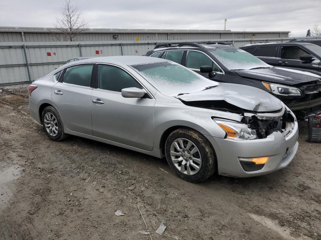 2015 Nissan Altima - Image 4