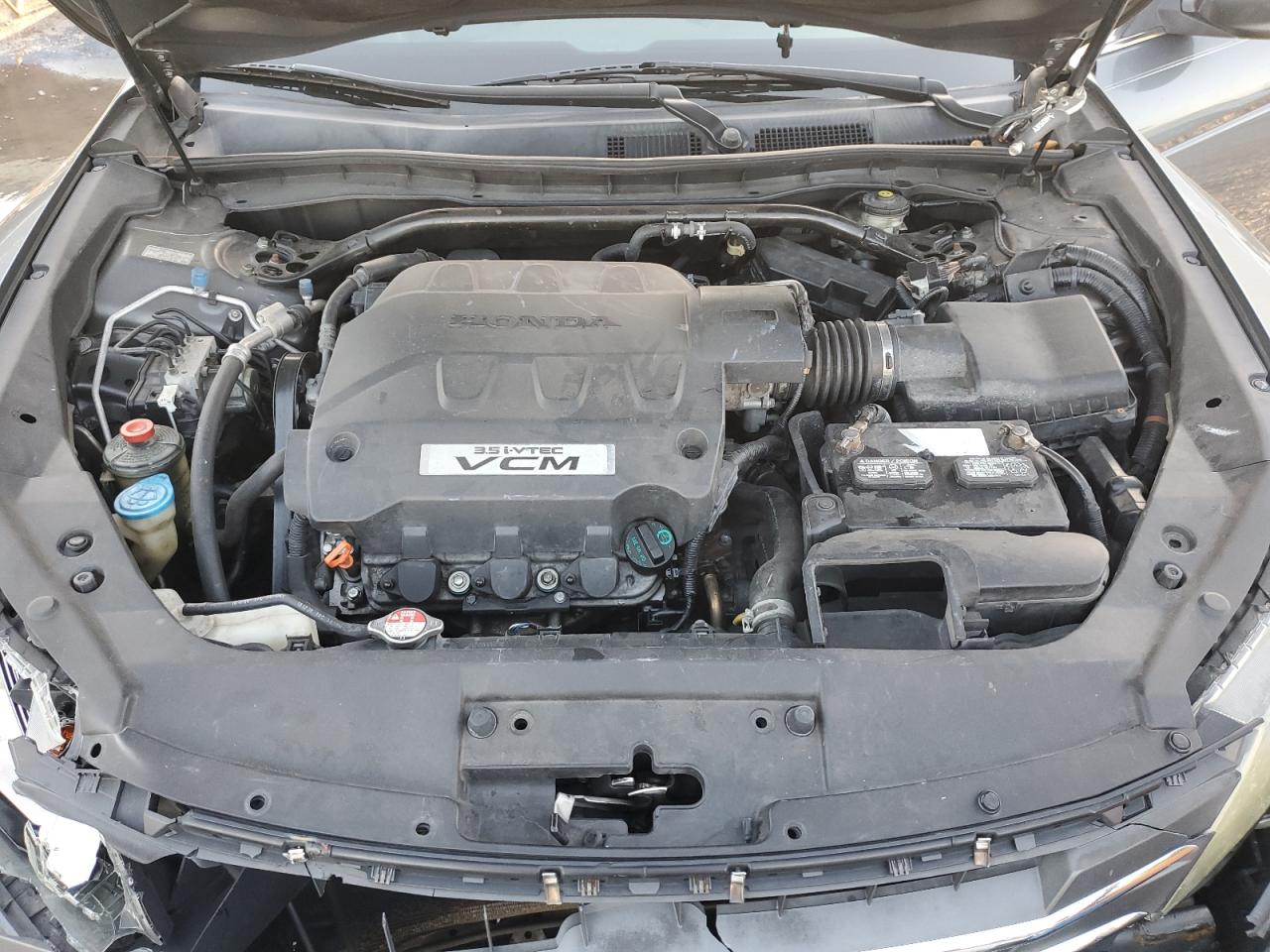 2010 Honda Accord - Image 11