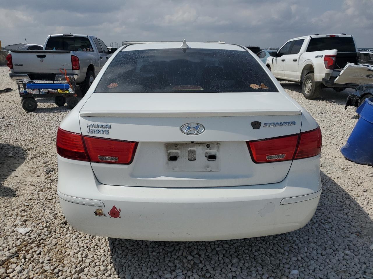 2010 Hyundai Sonata - Image 6
