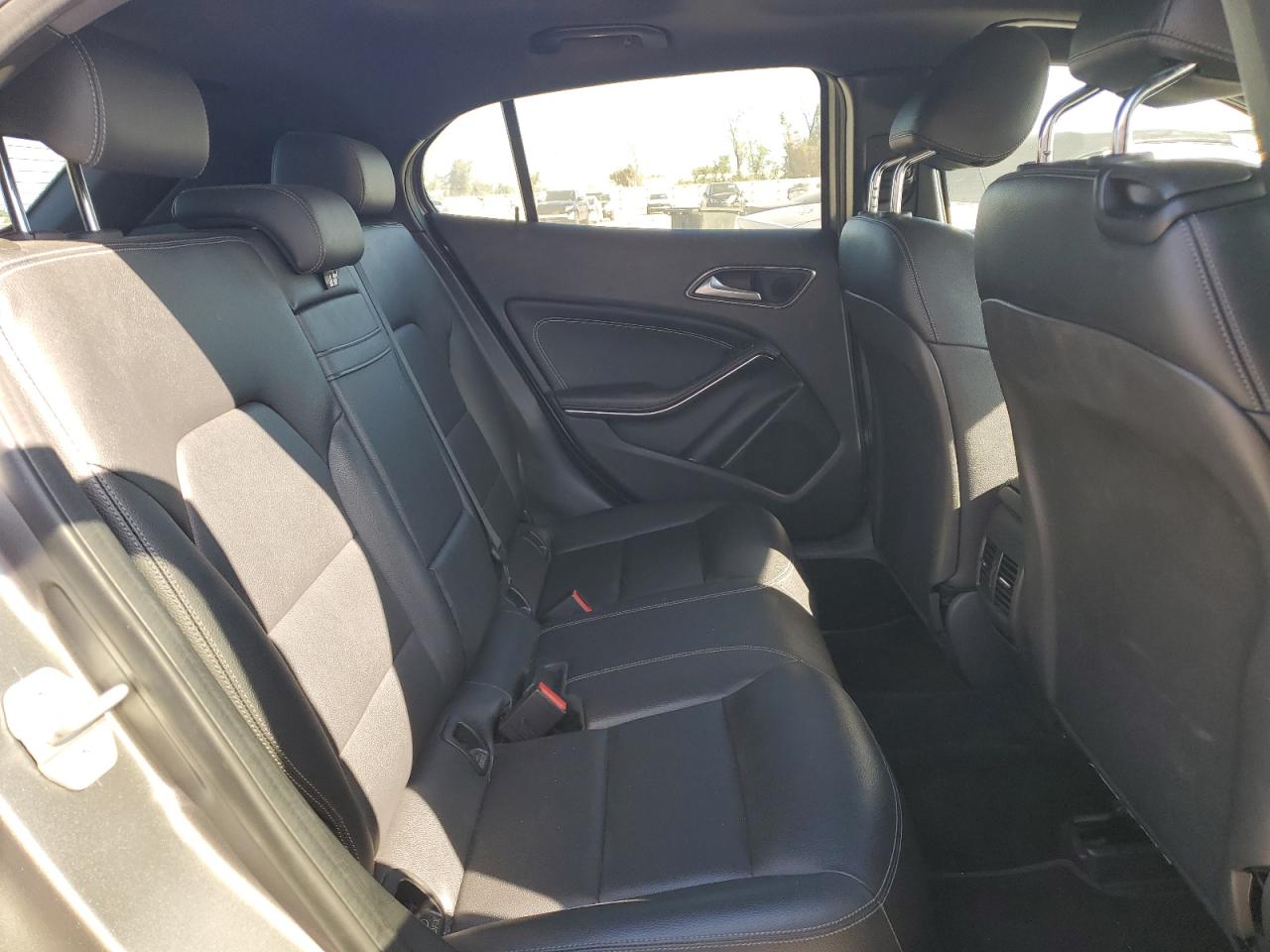 2016 Mercedes-Benz GLA-klasse - Image 11