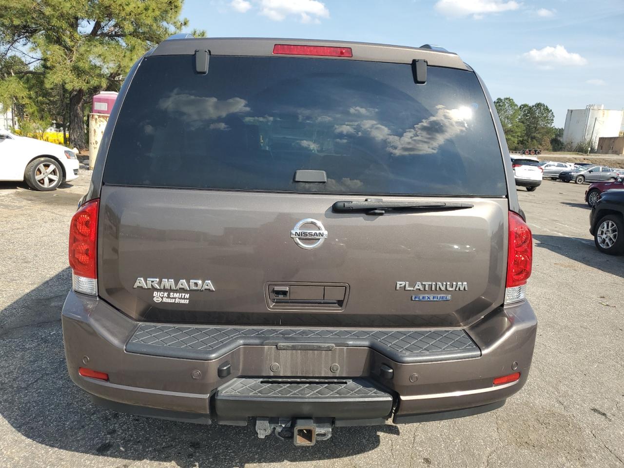 2015 Nissan Armada - Image 6