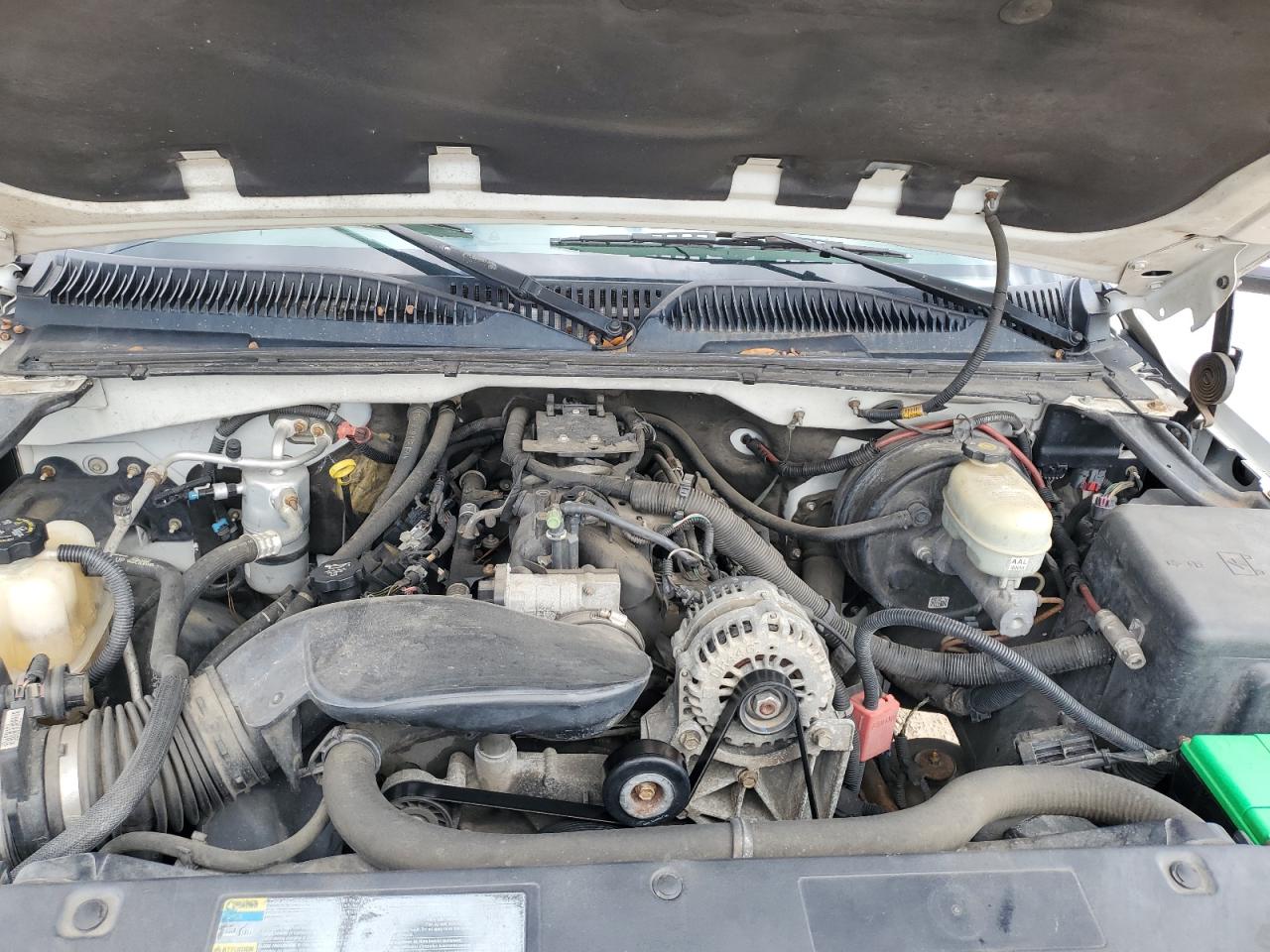 2005 GMC Sierra - Image 12