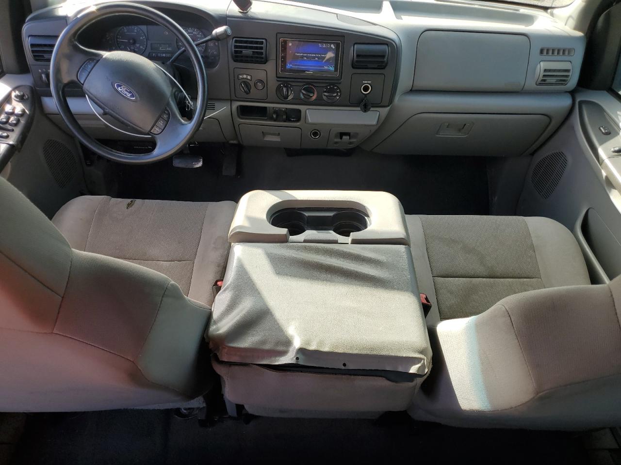 2007 Ford F350 - Image 8
