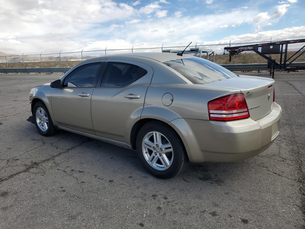 2008 Dodge Avenger - Image 2