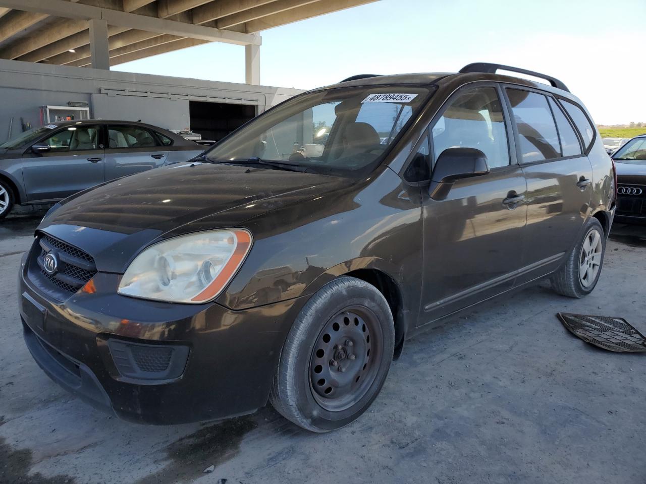 2009 Kia Rondo - Image 1