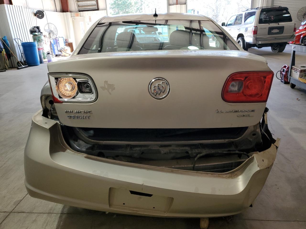 2008 Buick Lucerne Cxl VIN: 1G4HD57208U143526 Lot: 48430335