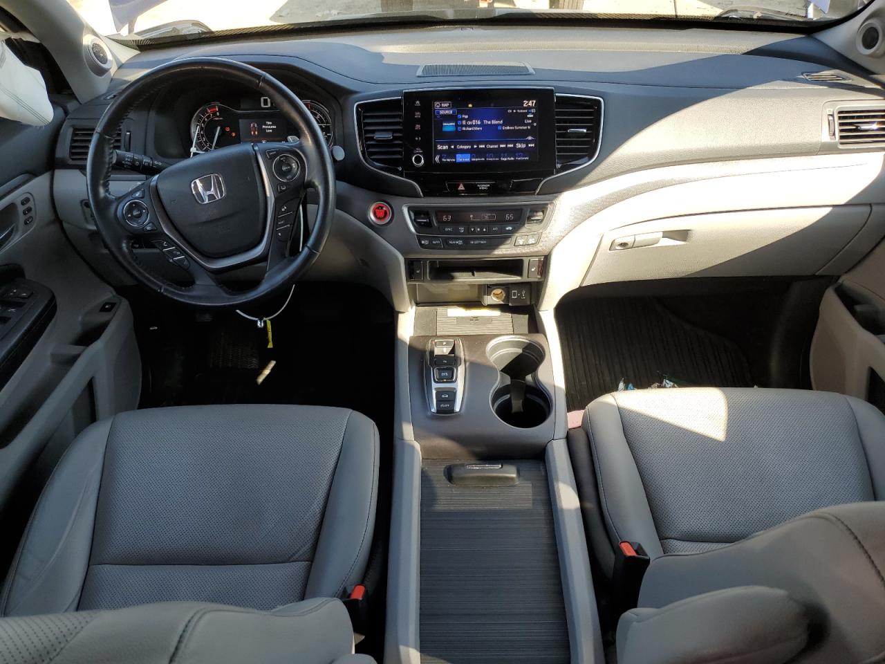 2022 Honda Ridgeline - Image 8