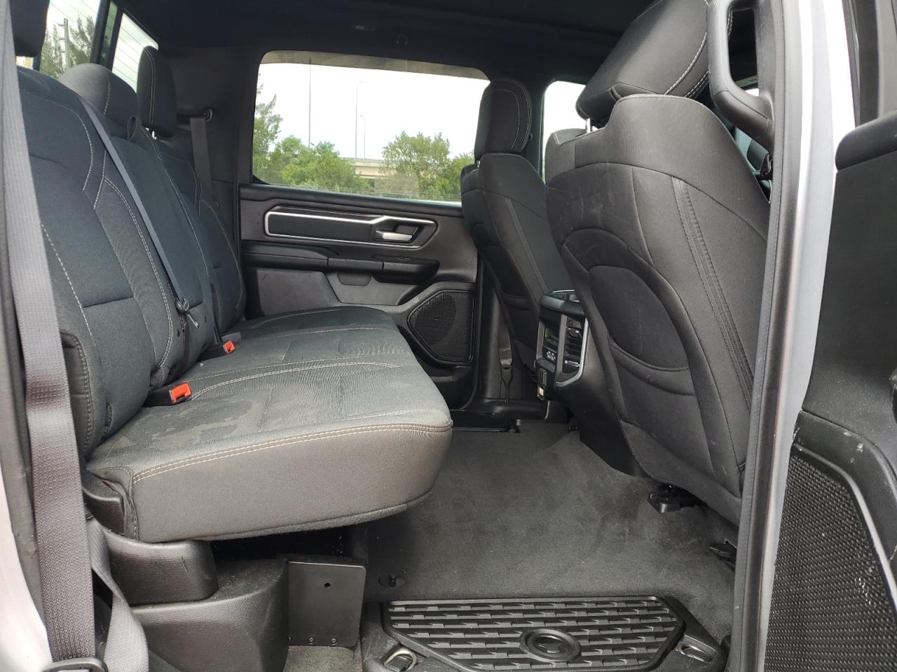 2022 RAM 1500 - Image 10