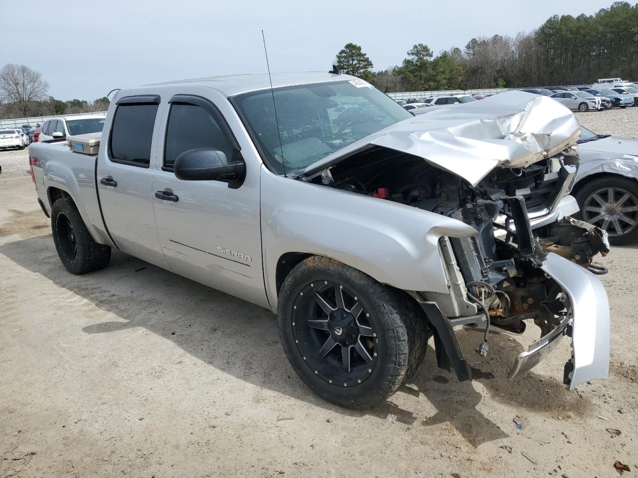 2010 GMC Sierra - Image 4