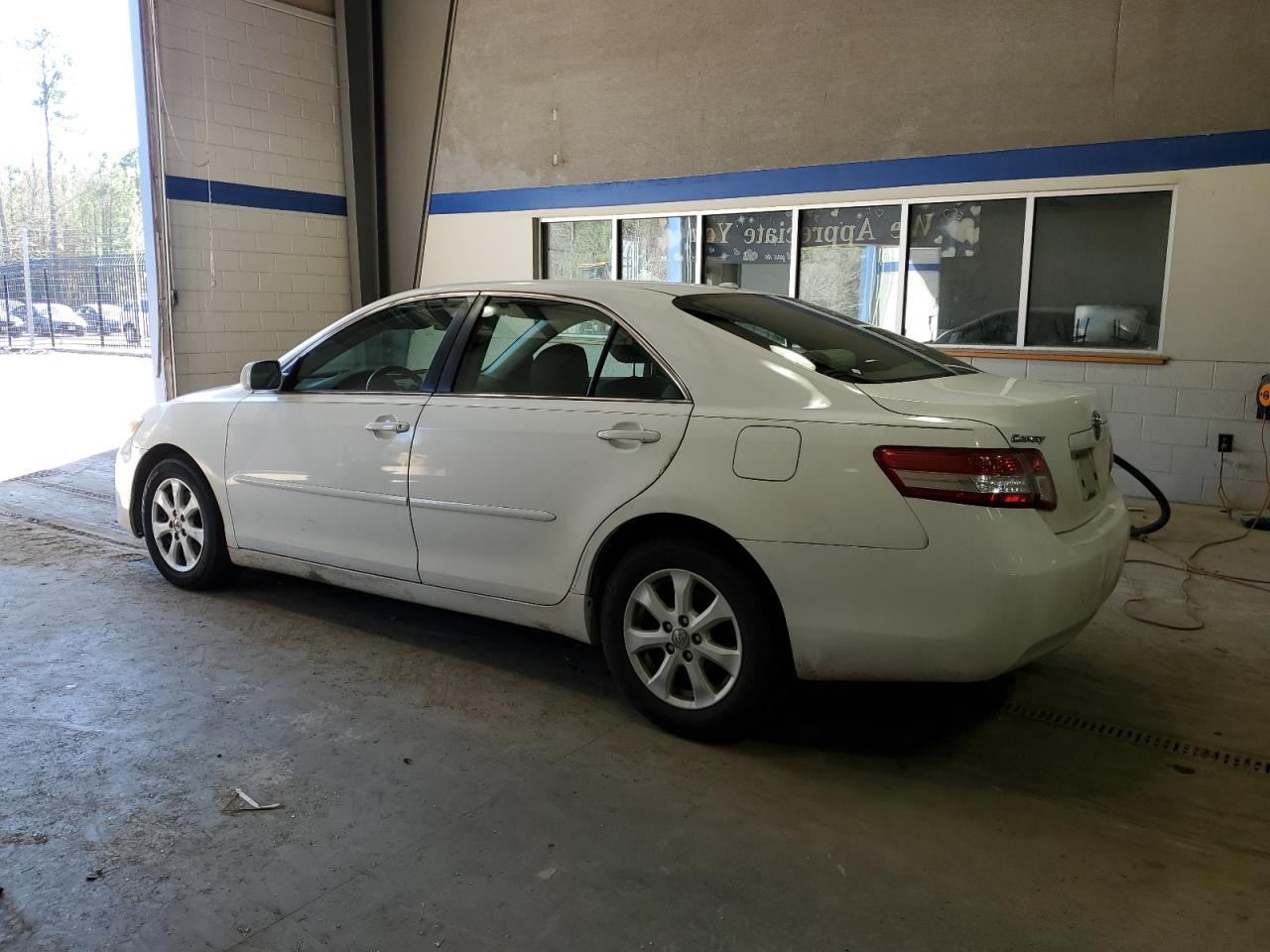 2011 Toyota Camry - Image 2