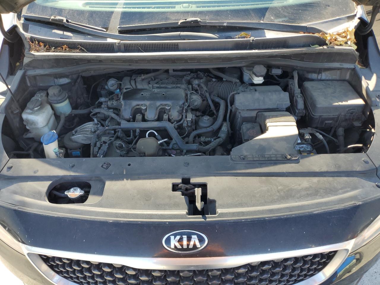 2016 Kia Sedona - Image 13