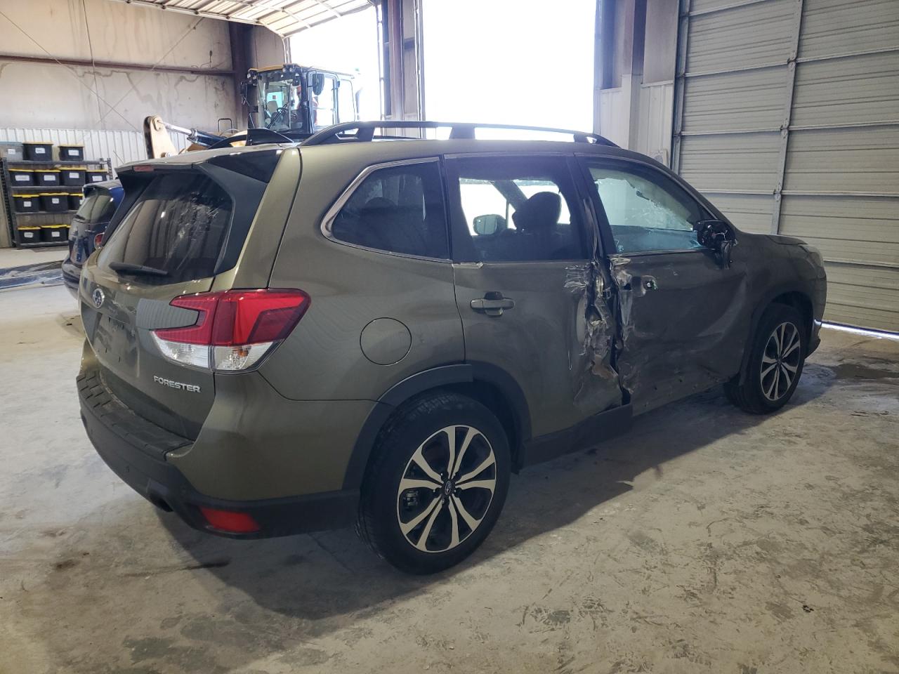 2024 Subaru Forester - Image 3