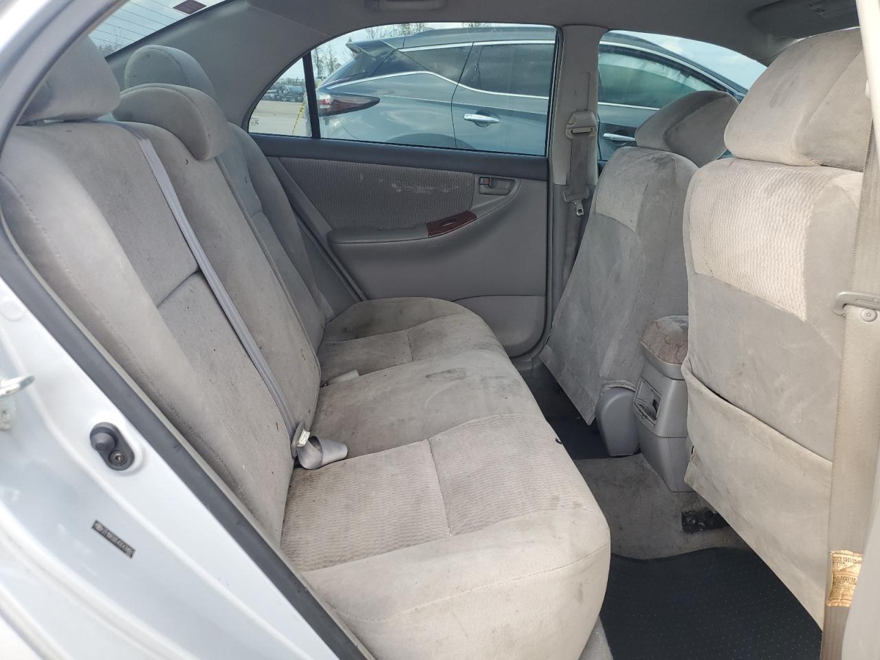 2005 Toyota Corolla - Image 10