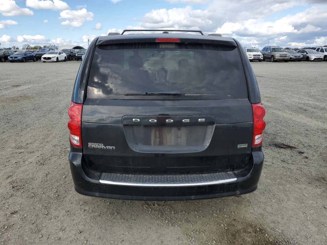 2013 Dodge Caravan - Image 6