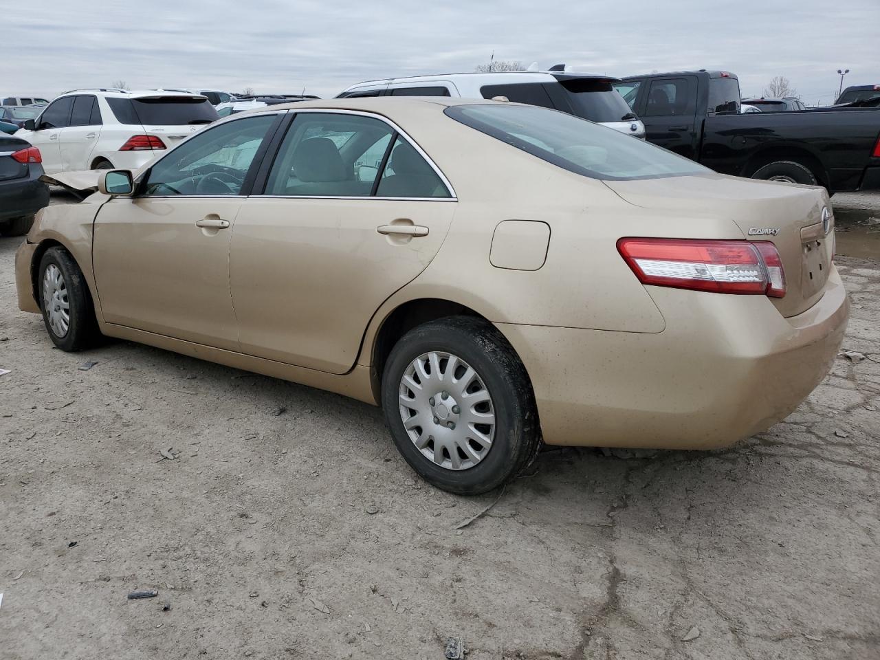 2010 Toyota Camry - Image 2