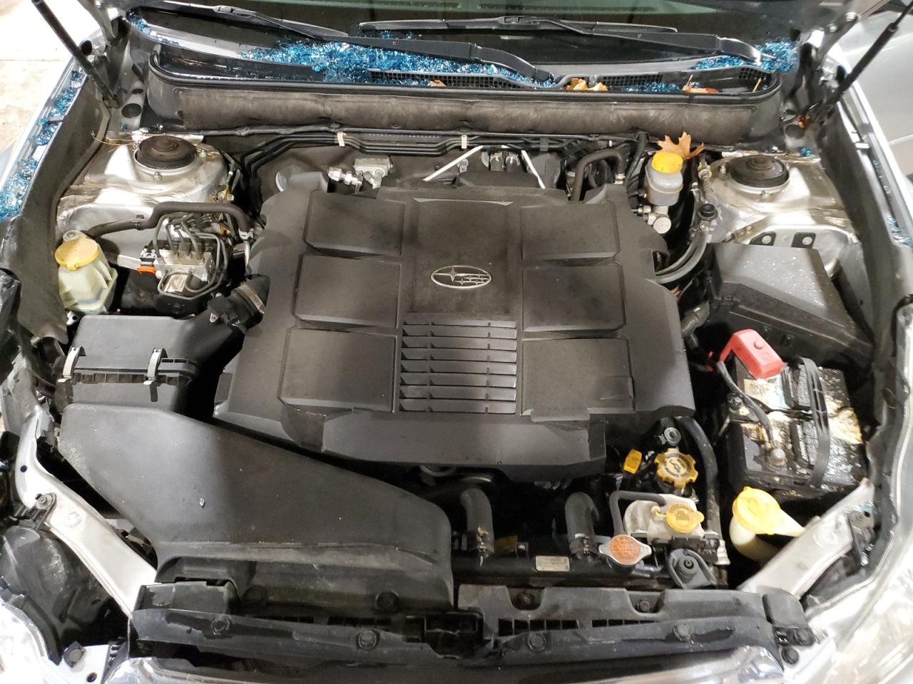 2012 Subaru Outback - Image 12
