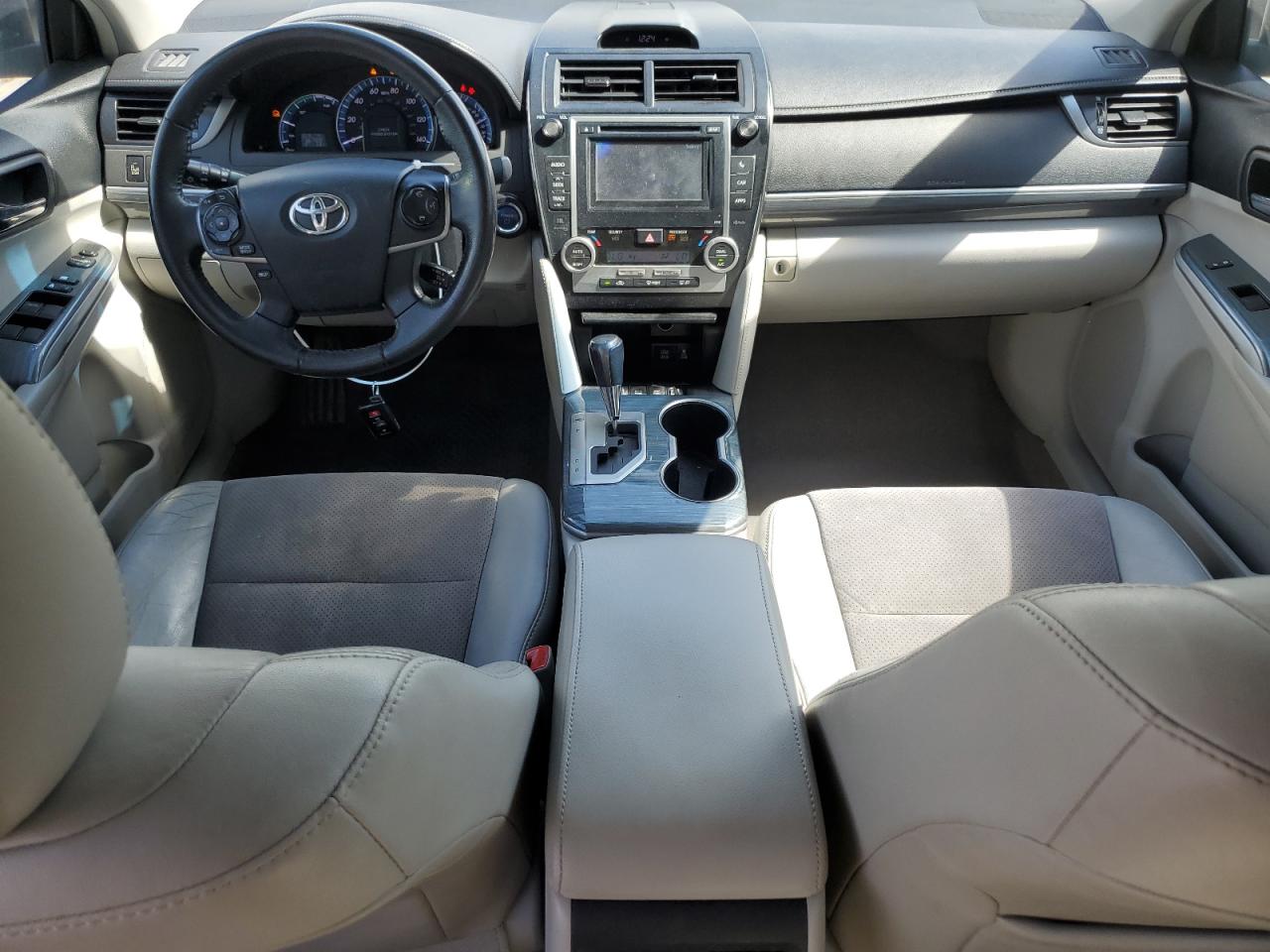 2012 Toyota Camry - Image 8