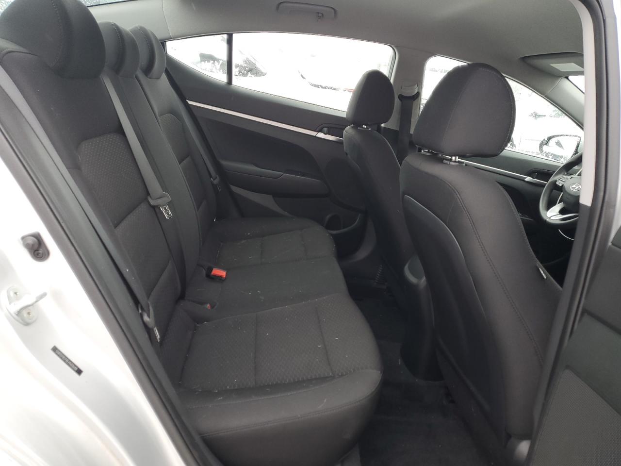 2020 Hyundai Elantra - Image 10