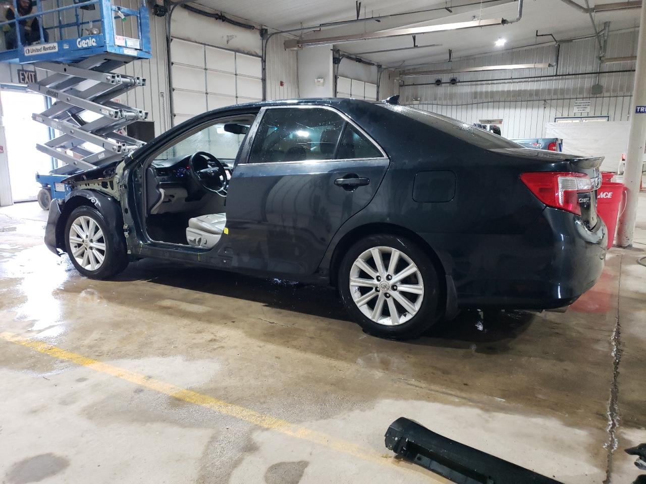 2012 Toyota Camry - Image 2