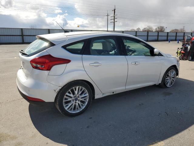 Hatchbacks FORD FOCUS 2015 White