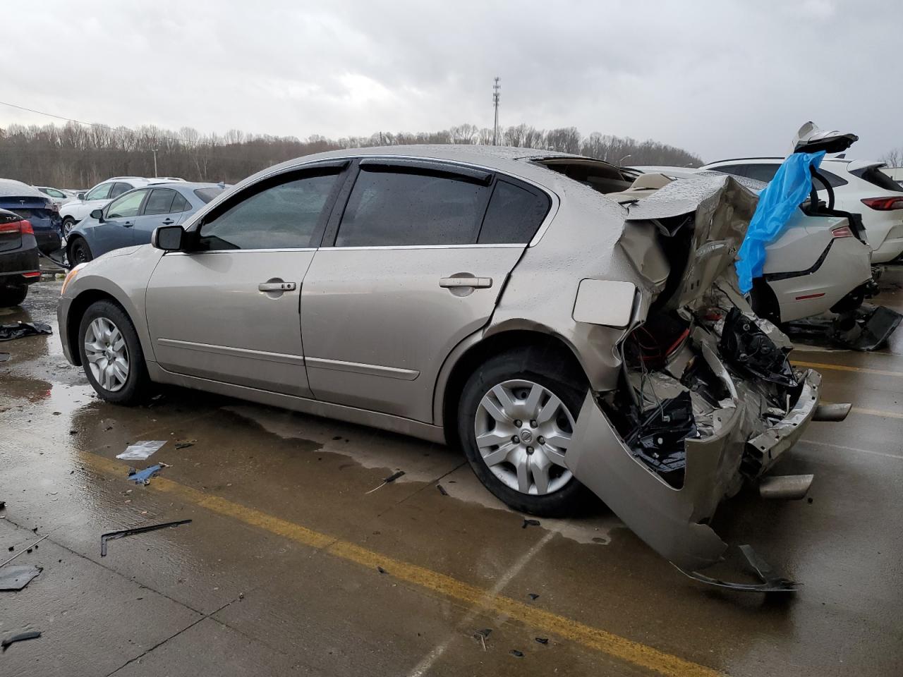 2012 Nissan Altima - Image 2