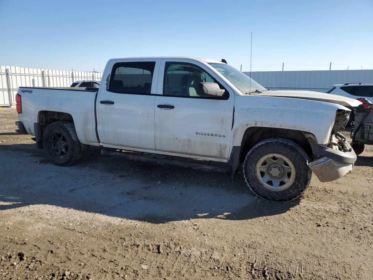 2015 Chevrolet Silverado - Image 4